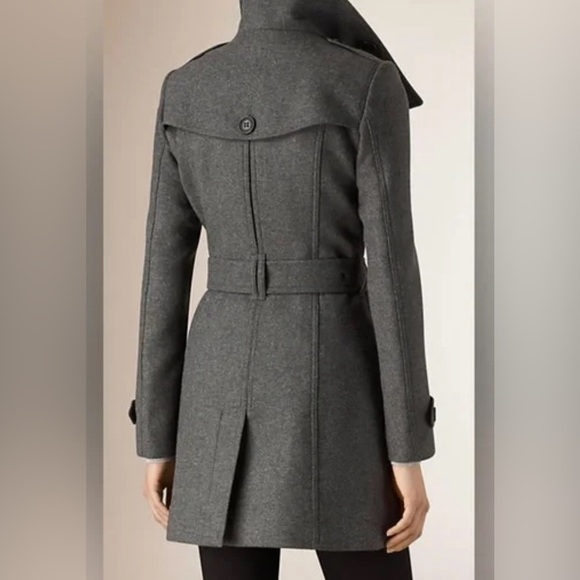 BURBERRY Daylesmoore Wool-Blend Zip-Pocket Trench Coat | US 12 | Gently Used - Picture 4 of 11